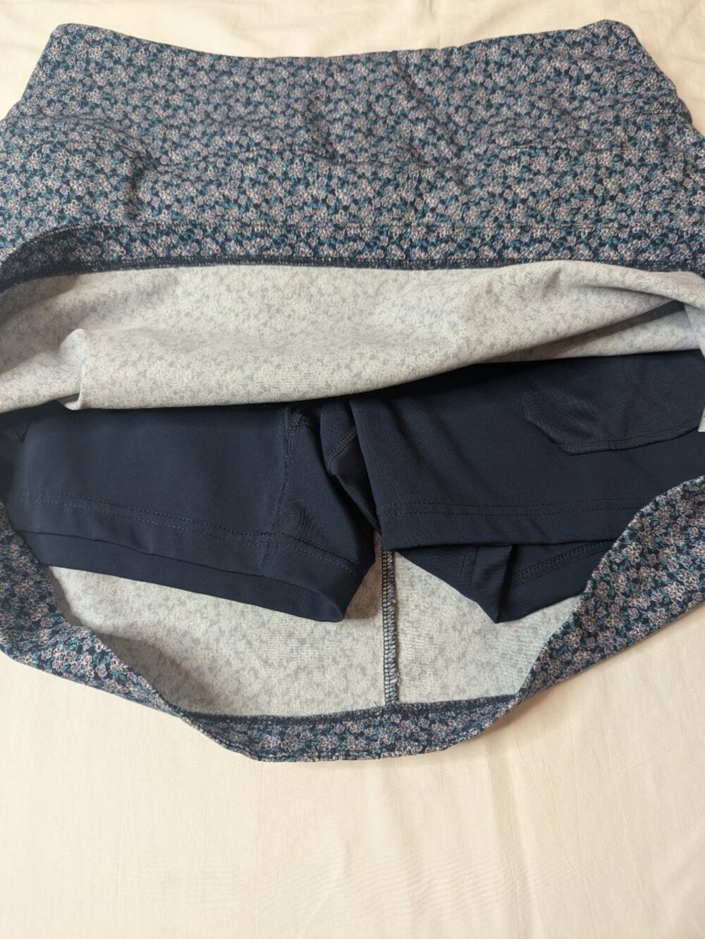 Walter Hagen Performance 11 Lightweight Golf Skort, Navy Blue Floral in Size L - Picture 5 of 11
